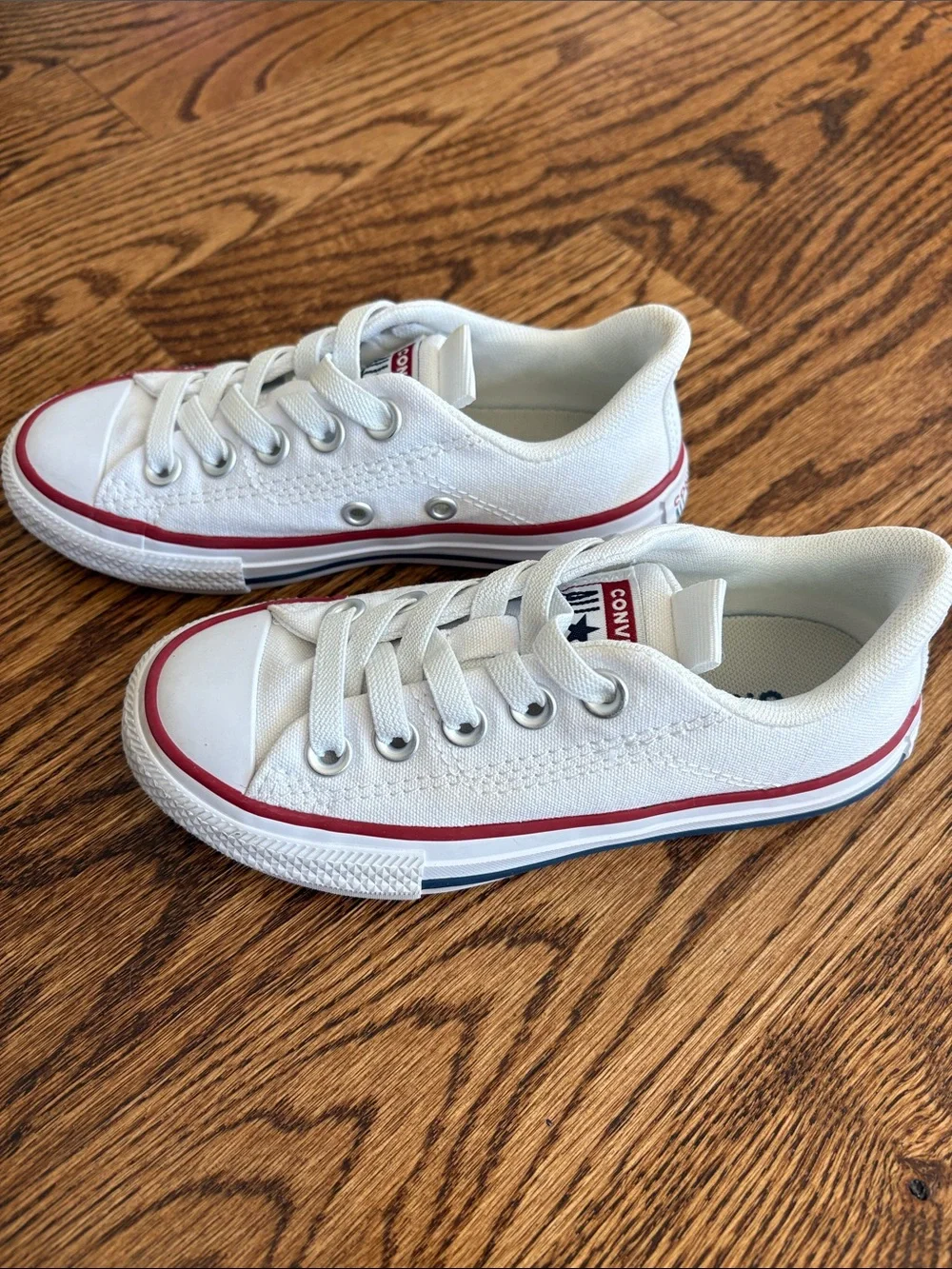 Converse Kids White Canvas Low-Top Sneakers with Red Stripe